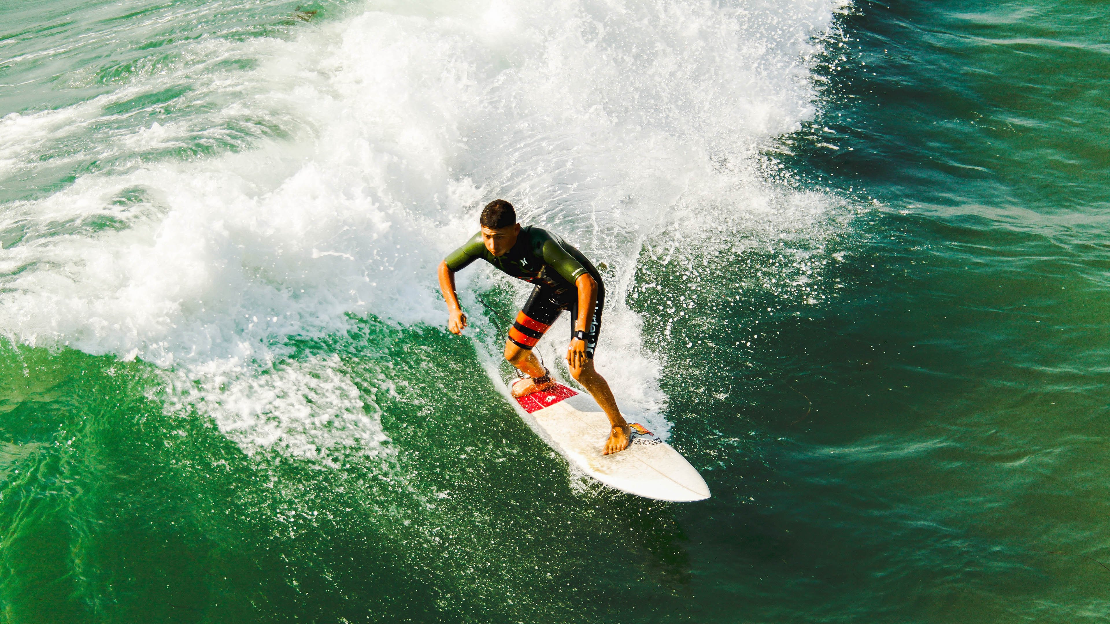 荷兰绝杀挪威，帕尔默一锤定音，关键先生如何改写欧洲杯预选赛格局
