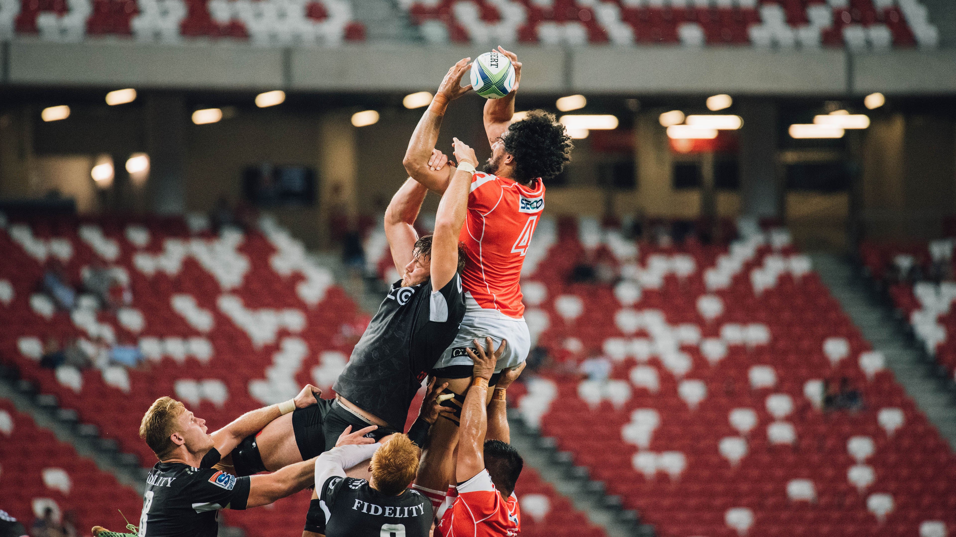 公牛对阵快船，浓眉舞台越大越强，湖人巨星成比赛主宰